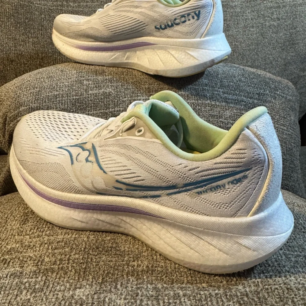 Saucony Ride 18 Women's White Running Shoes with Teal & Purple Accents Size 9.5 - Picture 11 of 11